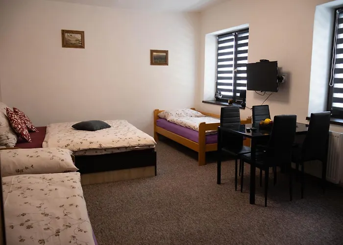 Ξενοδοχείο με διαμερίσματα Kuncice 3*